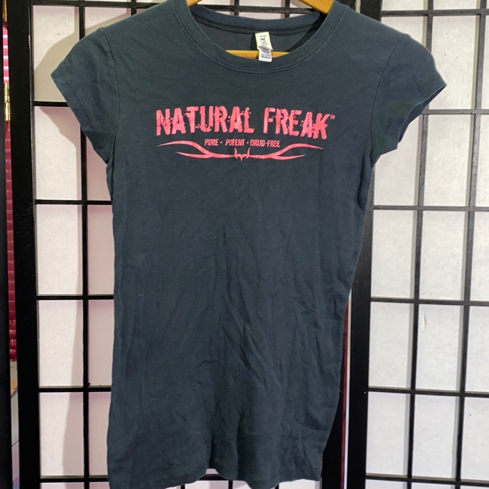 Bella “Natural Freak” T-shirt Size M